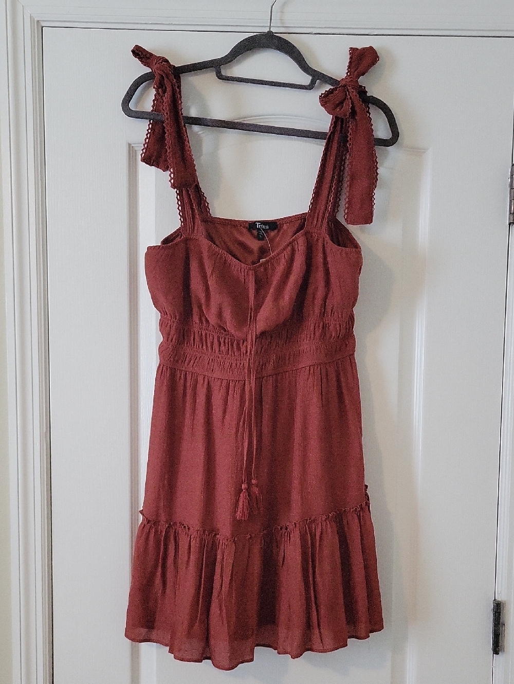 Trixxi Tie-Shoulder Rust Mini Dress- XL-NEVER WORN